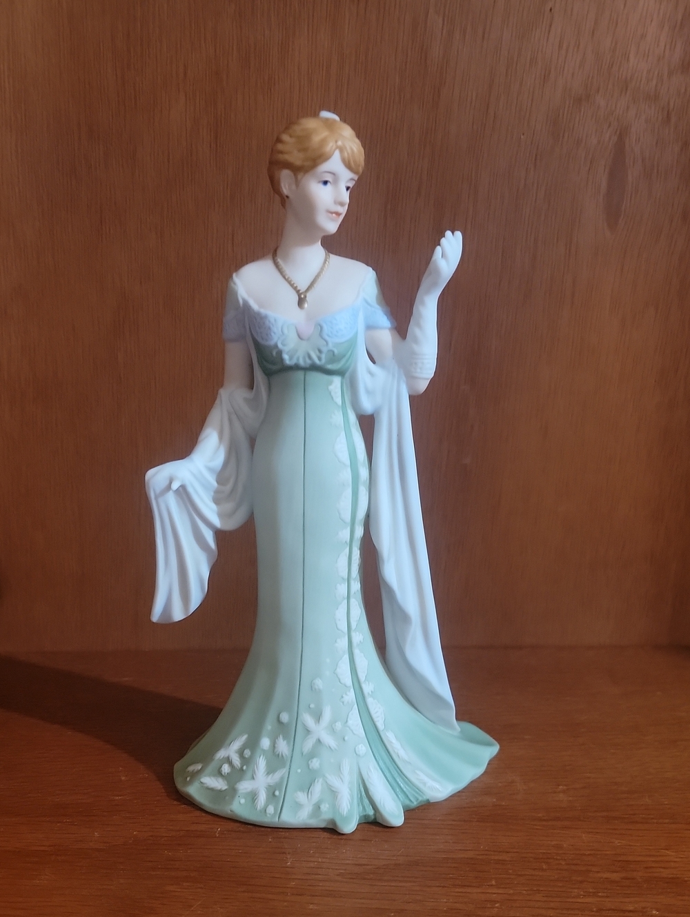 2005 Home Interiors "Amelia" Figurine